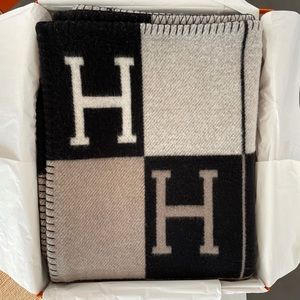 SOLD Hermès Avalon III blanket in Ecru/ Noir SOLD